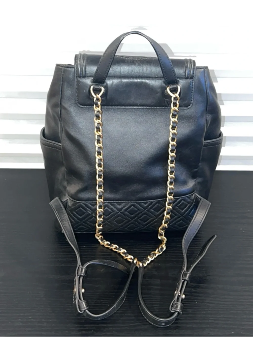 Tory Burch bag material
